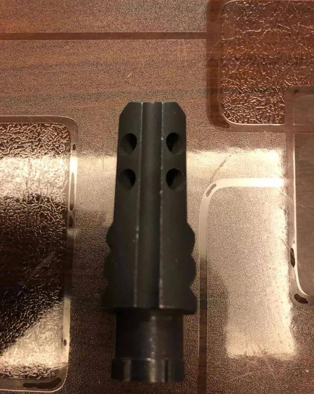 92g枪械制退器——韘she_枪口上