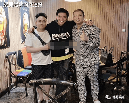 原创土豪幻影哥宣布公司破产退出网络!五哥夸奖散打哥真实不做假.