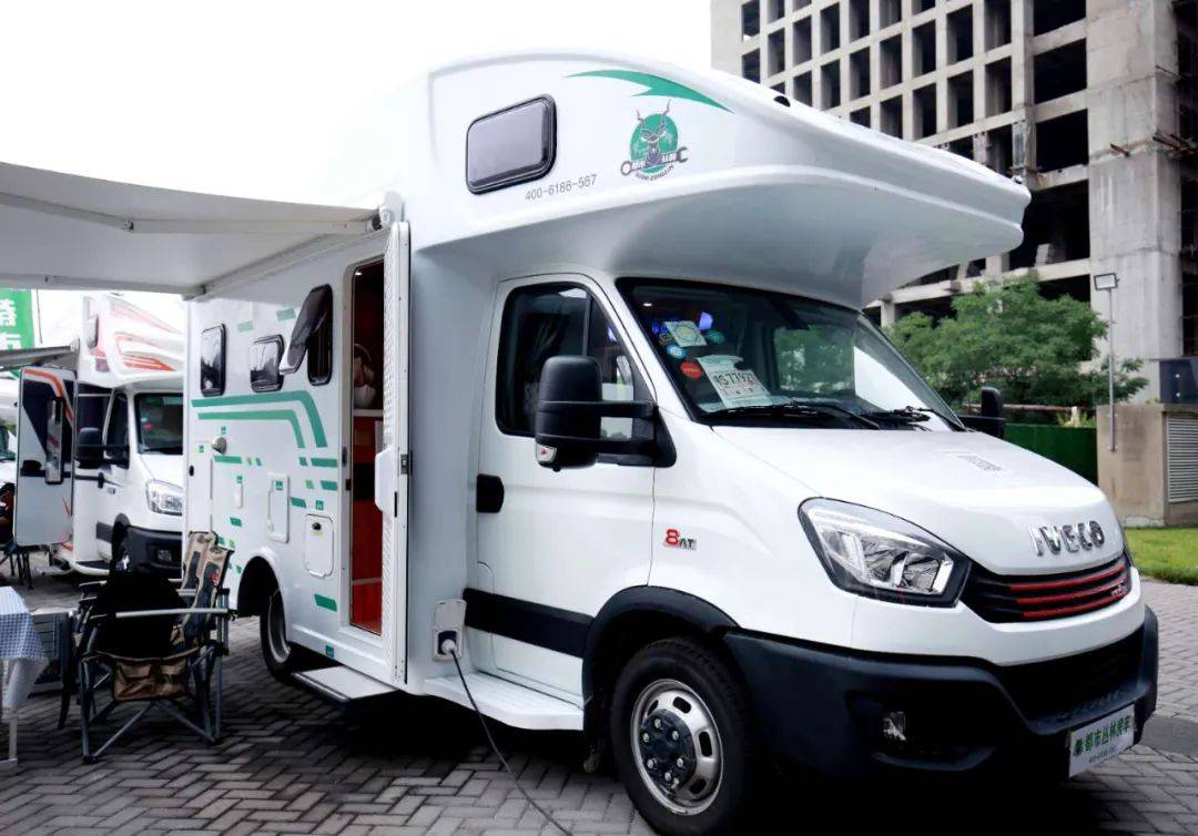 房车展新品:车如其名,都市丛林车c型房车展会惊喜价39.8w_手机搜狐网