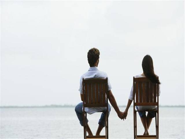 细节决定爱情:如何检验另一半还爱不爱你,心理学家给出3个答案