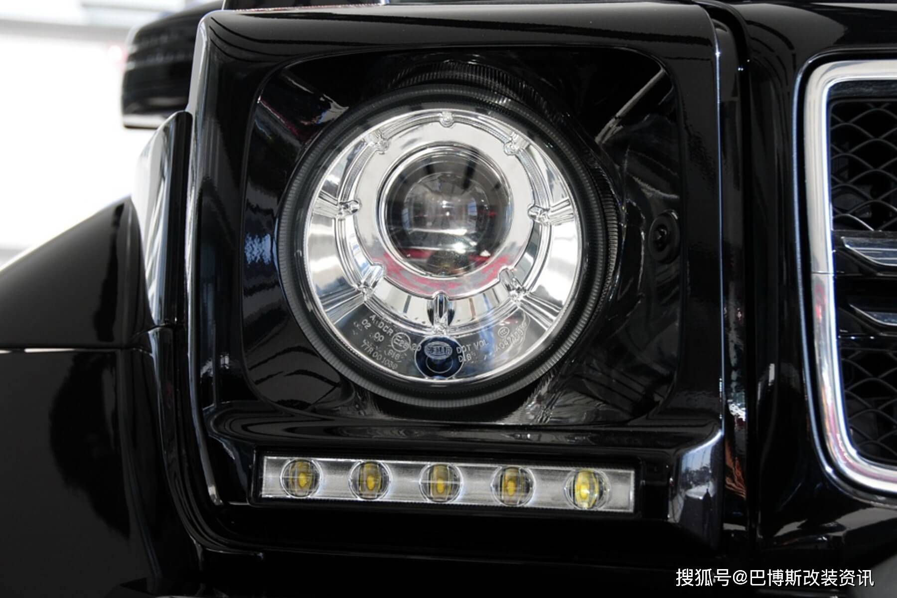 汽车改装疝气大灯好不好