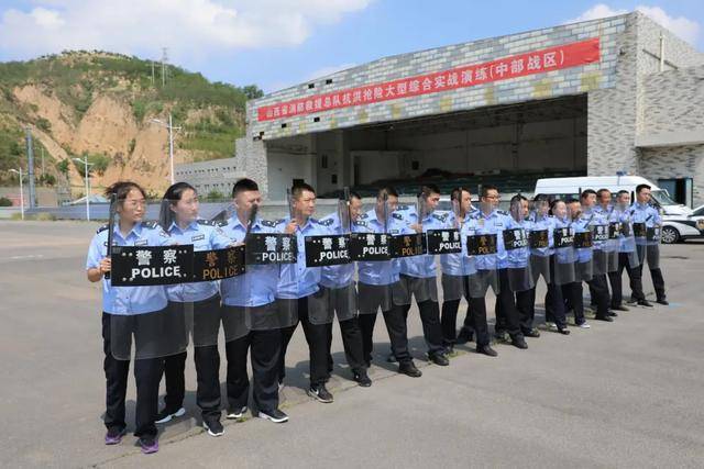 离石法院司法警察实战化训练专题之一——队列队形,擒敌拳及警棍盾牌