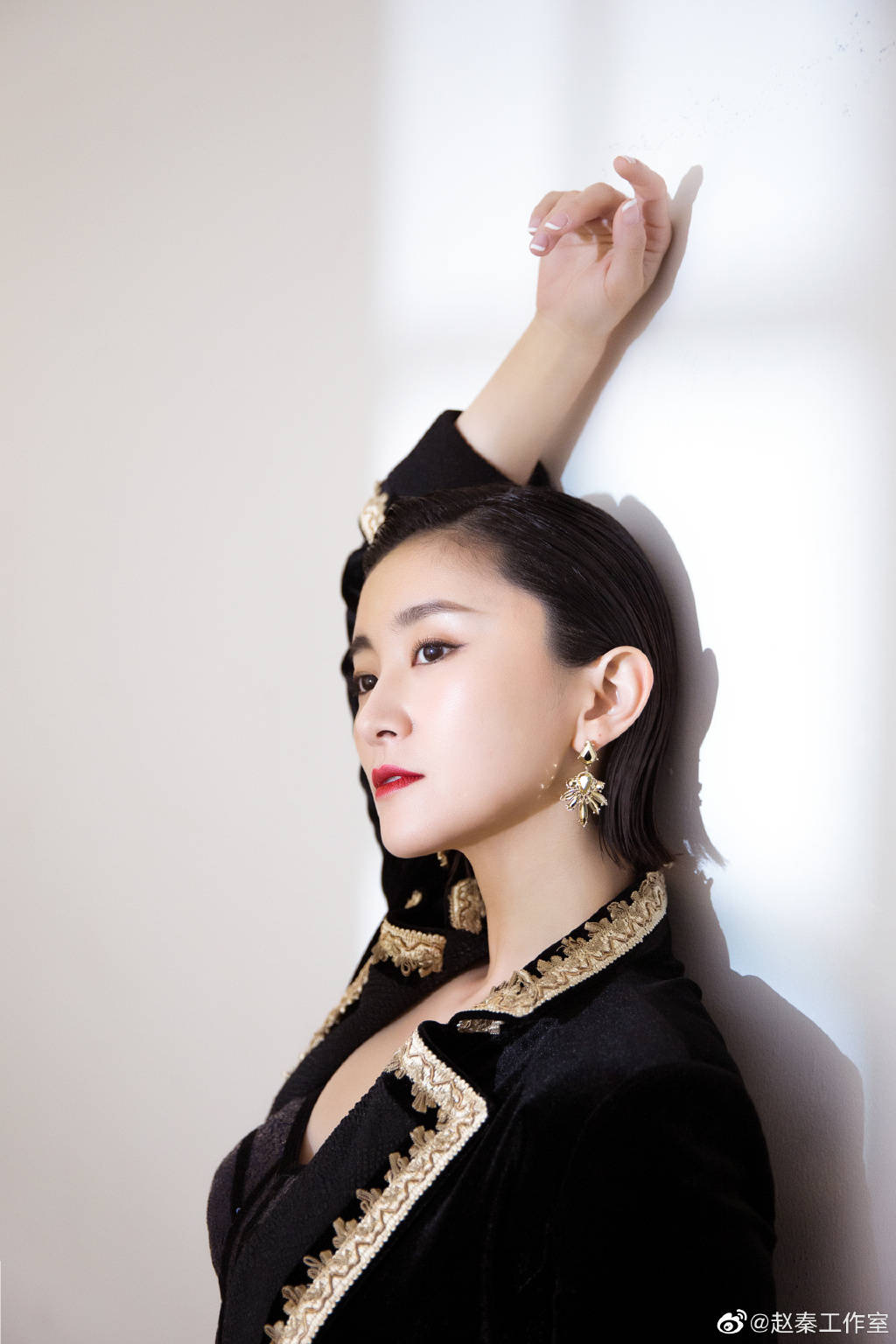 美女明星 赵秦 的图集