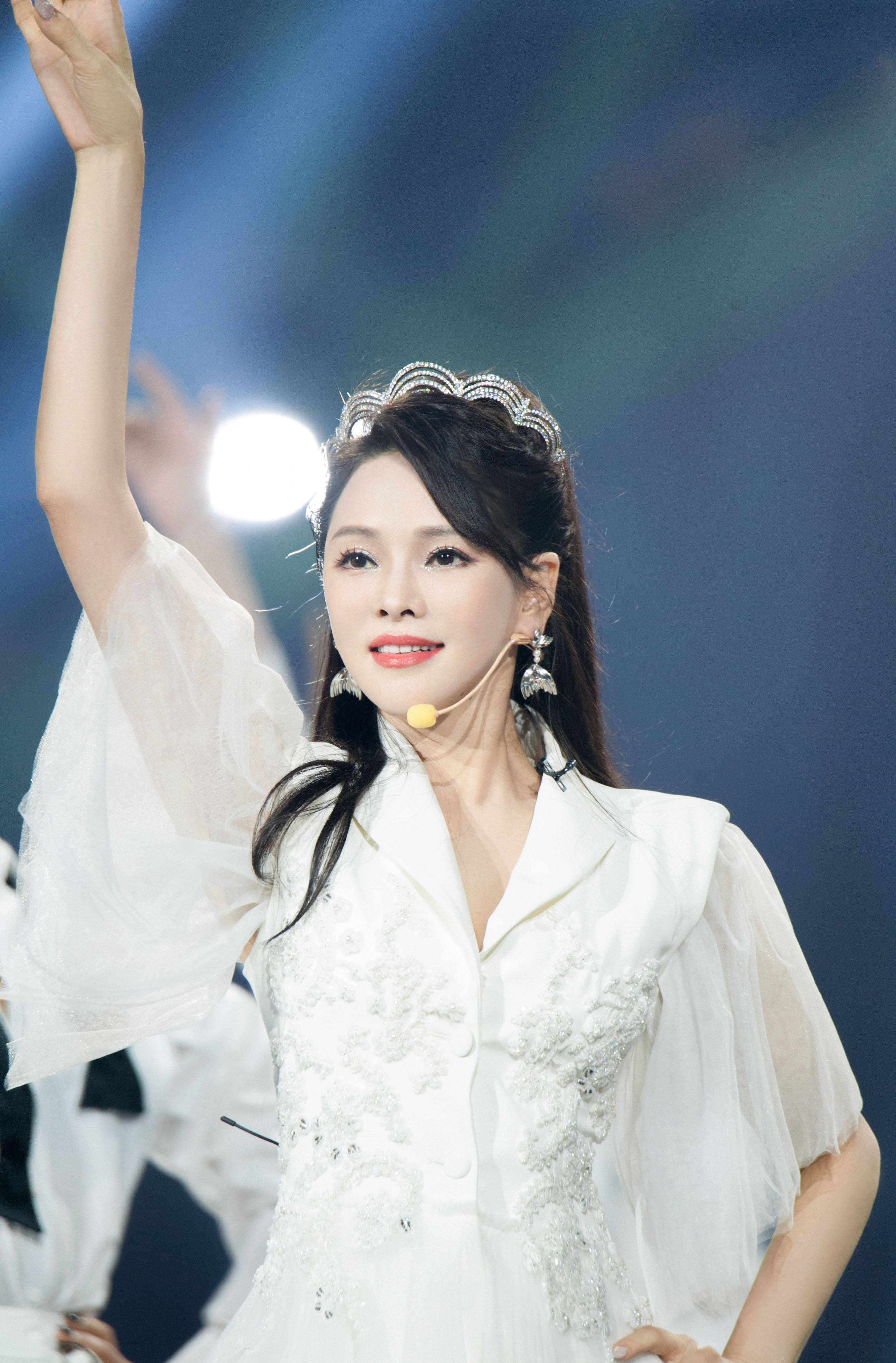 原创乘风破浪的姐姐说爆就真的爆了伊能静被群嘲她冤吗