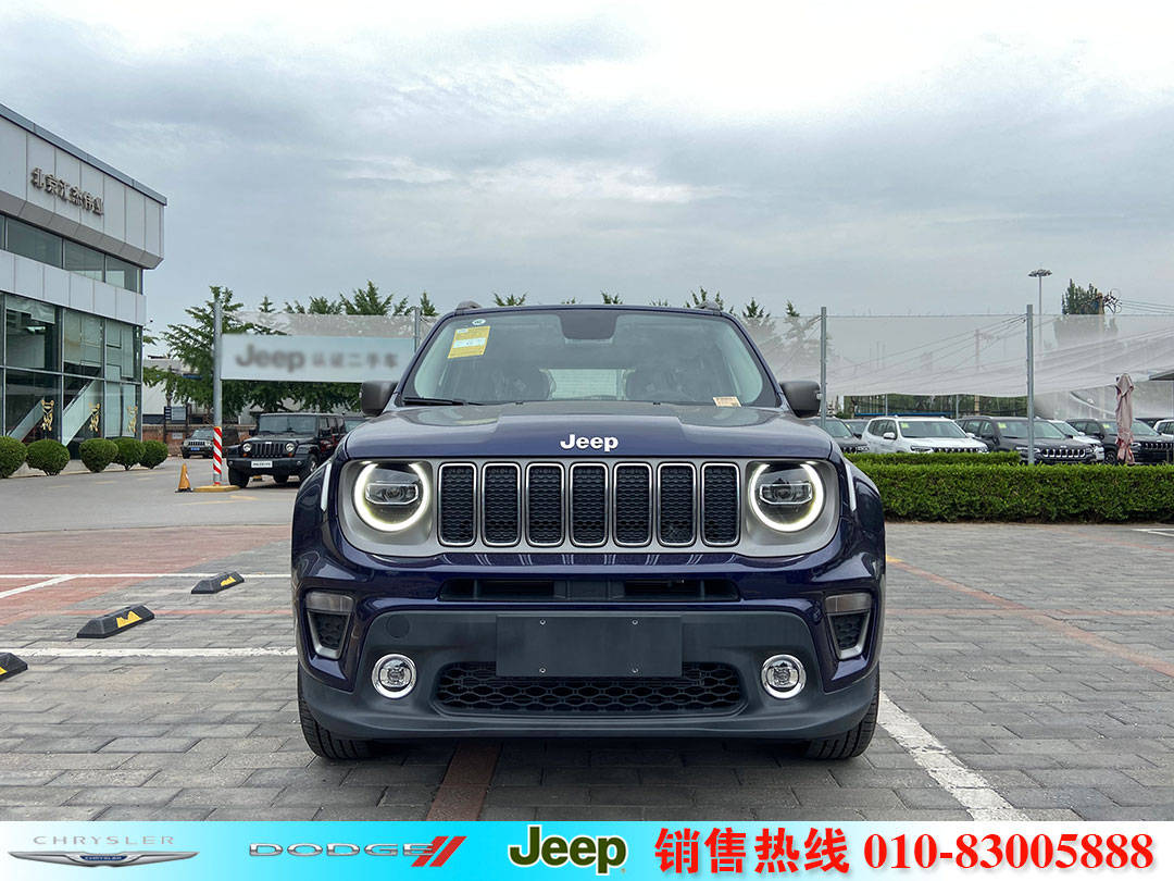 2020款jeep自由侠到店实拍!1.3t四驱精英版星辰蓝色