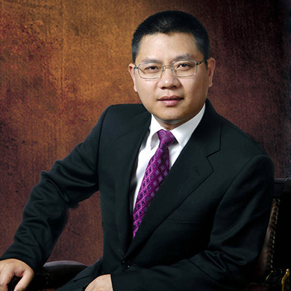 根据王均瑶的遗嘱,他留下的商业王国将交由他的两