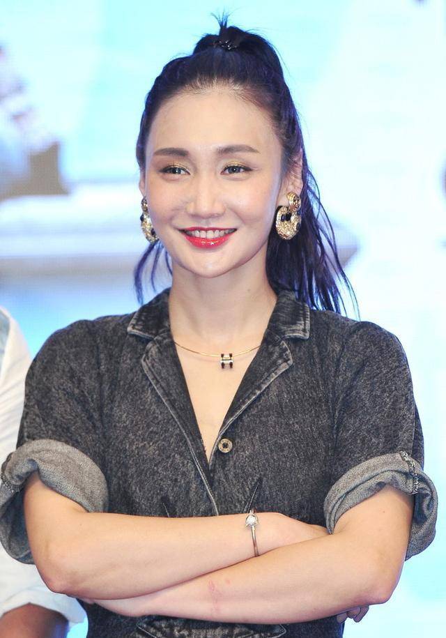 一言难尽牛萌萌:心痛她一脸的无辜,说好的真诚呢?