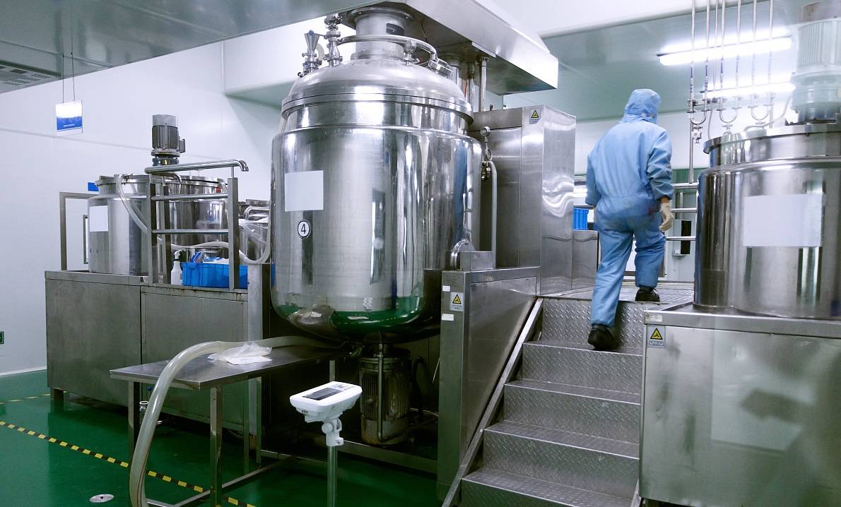 医药化工高低温一体机的应用