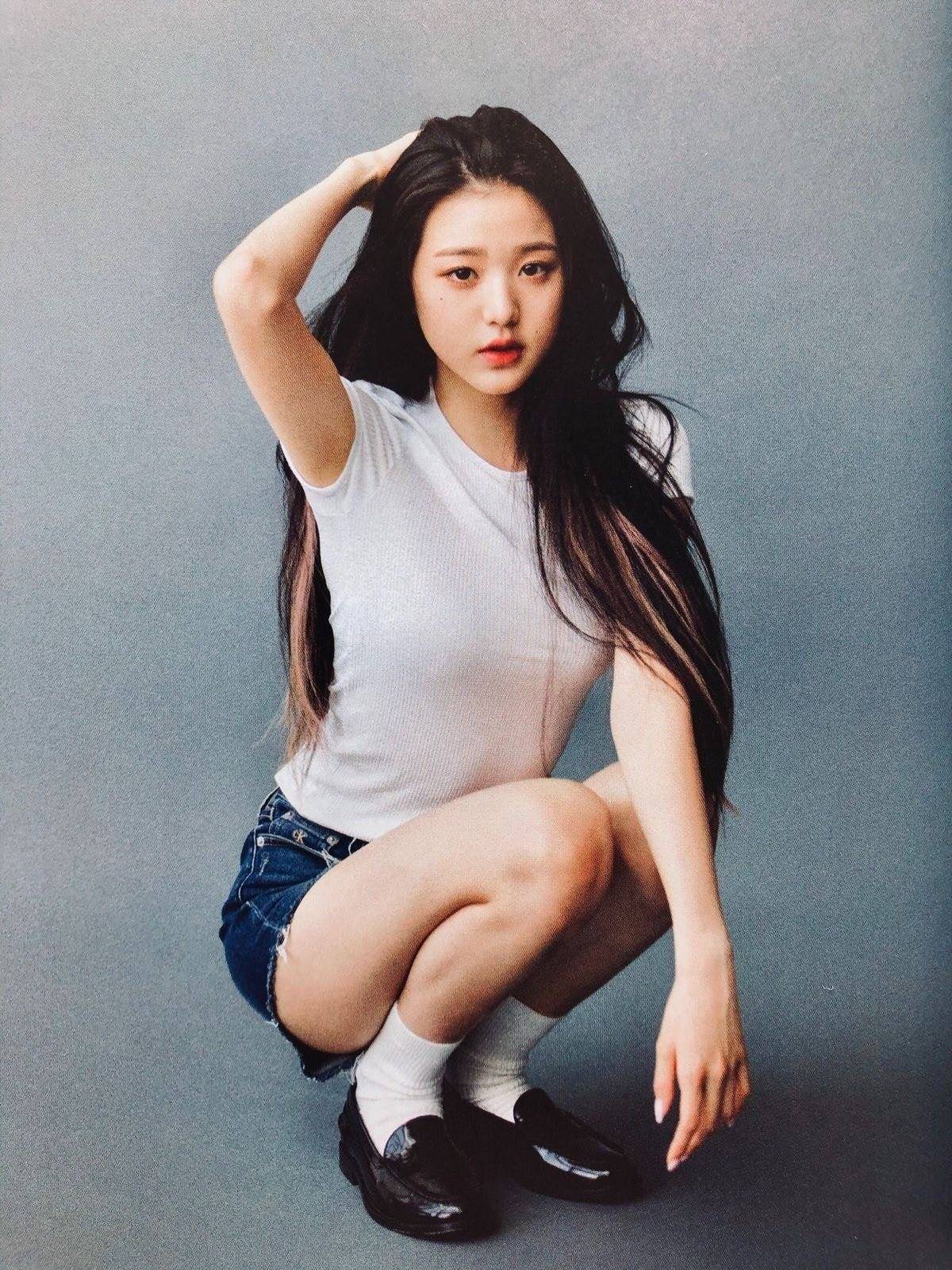 原创张元英17岁就拥有偶像都羡慕的长腿,网友:修图都不敢修成这样