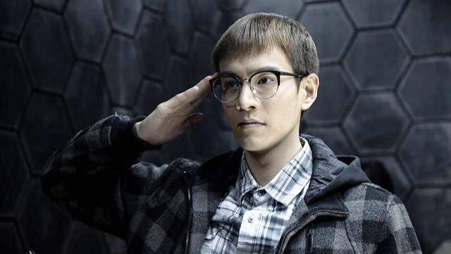 为了演好"任天行",他学几个月散打,练了一身好本领;为了演好"刑警",他