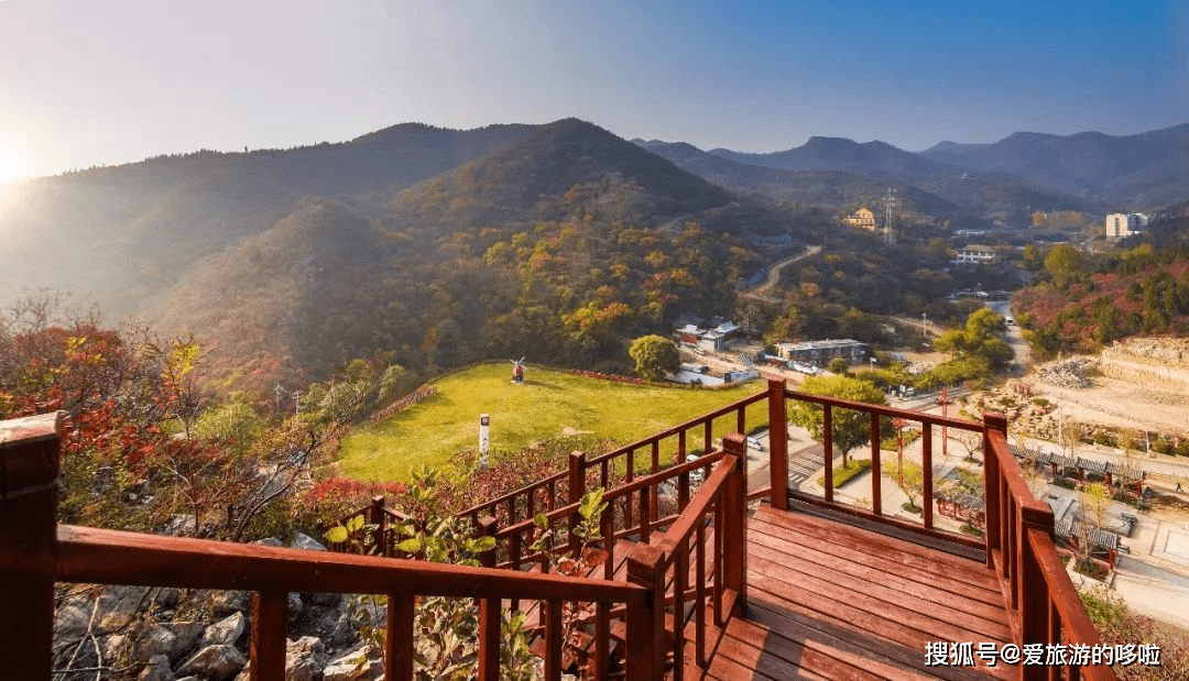 置身于姚家峪生态旅游度假区林木葱茏,群山幽谷山间的纯净,滋养着身心