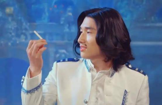 但是不知为何明明有实力,也有演技的柯达,在烂片的路上越走越远.