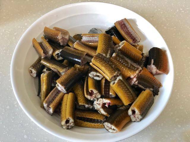 小暑这道菜要常吃,给家人清热降燥,让身体更轻松_黄鳝