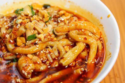 大葱炒肉,肉丝蒜薹,红油鸭肠,香烤罗非鱼的做法