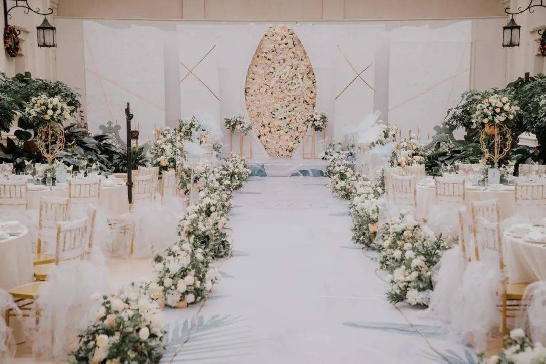 香槟色的温柔大气,简洁有质感的极简婚礼