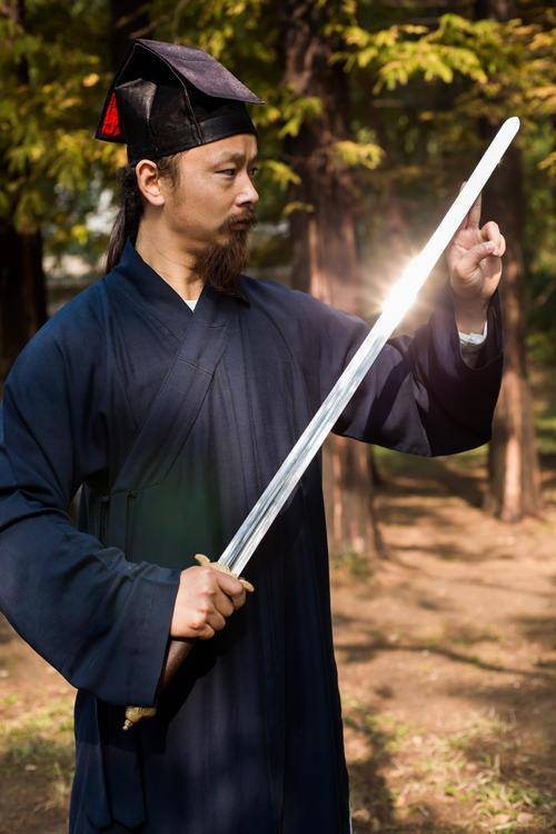 原创武当道长陈师行安全了?著名作家:一龙有武德,没名气的才挑战他
