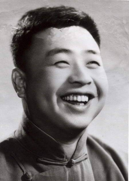 马季的儿子难当马东坦言除了困扰外没从沾过父亲任何光