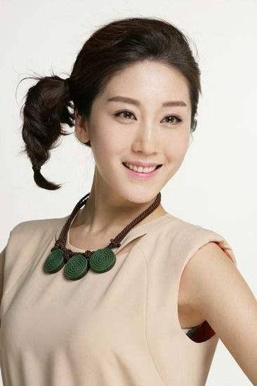 被小三上门殴打母亲葬礼被提离婚孩子被抢的周美毅今怎样了