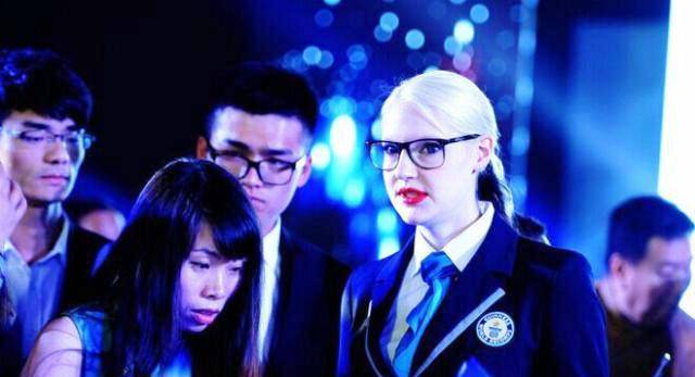 撒贝宁老婆李白lisa脸圆润身材发福走形不敢认网友催早生贵子