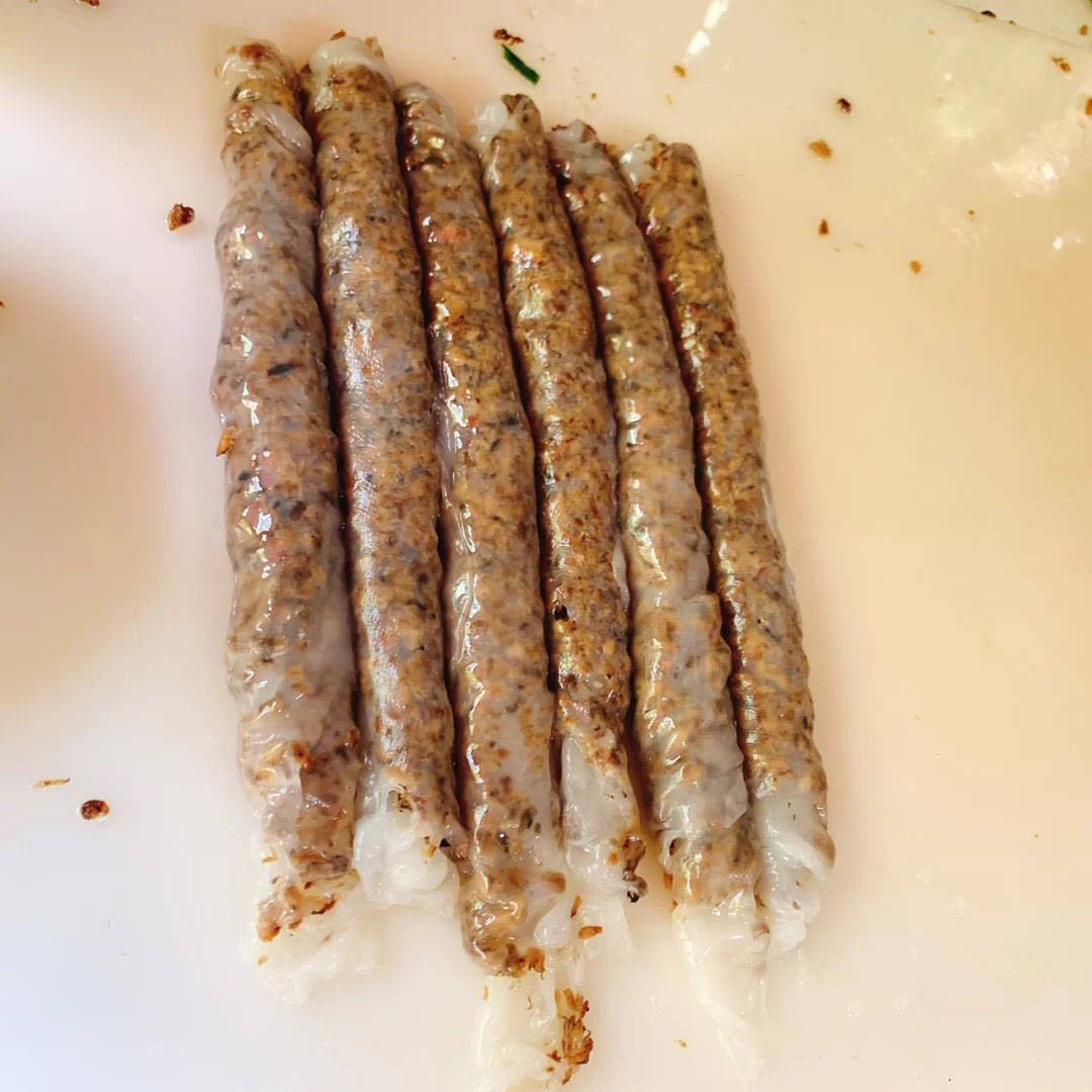 昆明独此一家的越南小卷粉,满足你皮薄馅大的幻想!