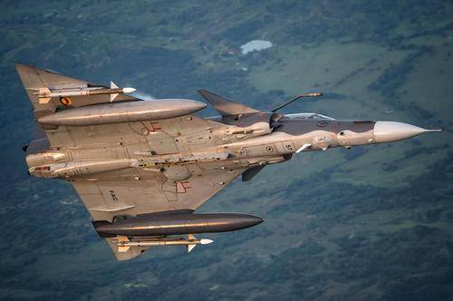 科萨尔战机:脱胎于f-5/f的机体和结构,战力无法超越幼狮战斗机_伊朗