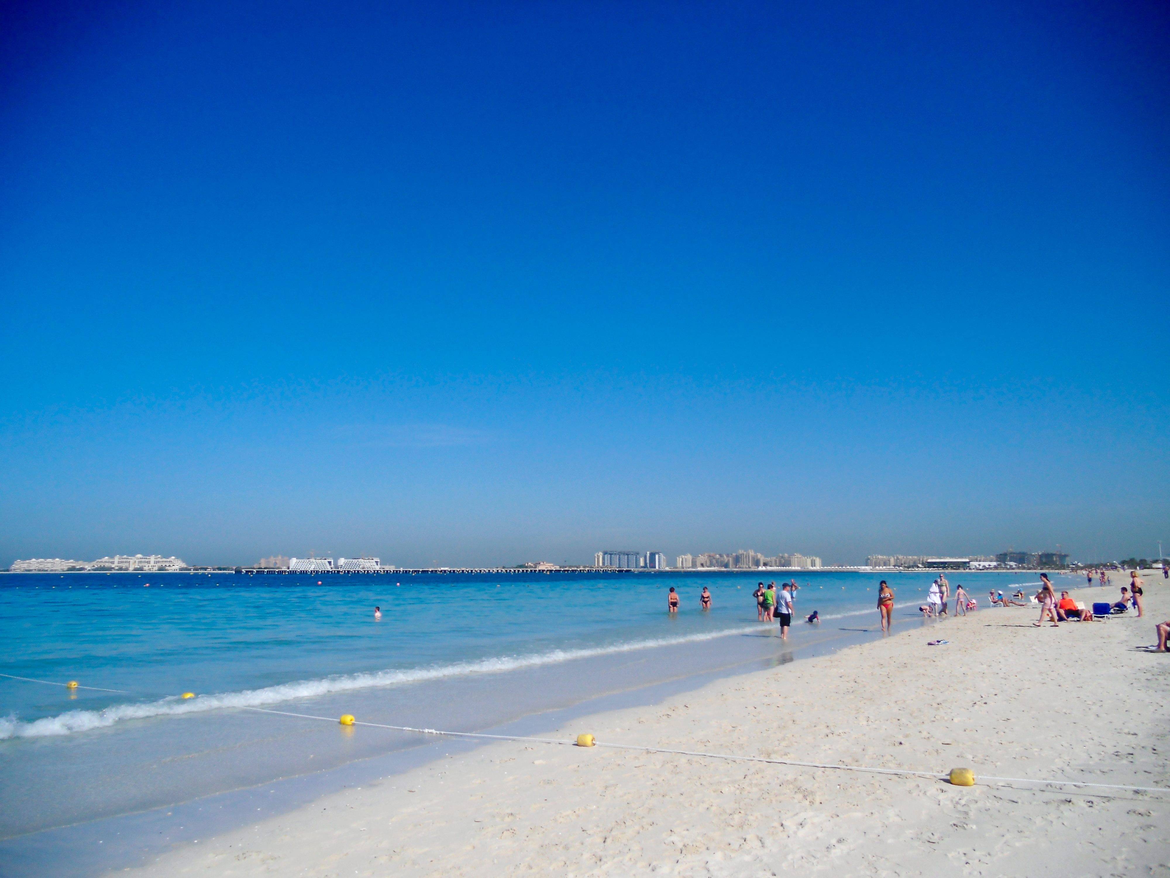 迪拜海滩风景图片