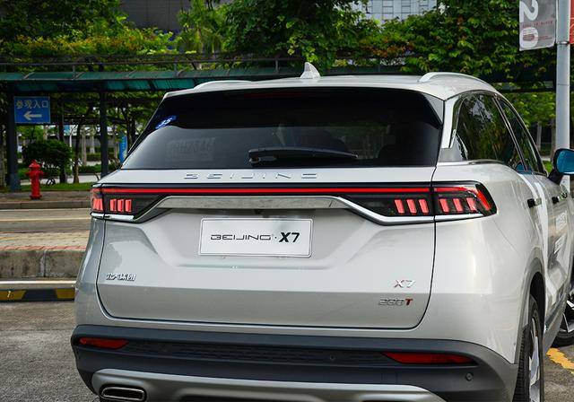 10-14万suv花多眼乱 beijing-x7应该怎么选?
