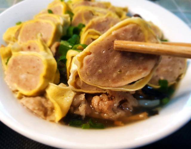 原创还记得儿时宴席桌上那些硬菜吗?汤鲜味美的香碗就是其中的压轴菜