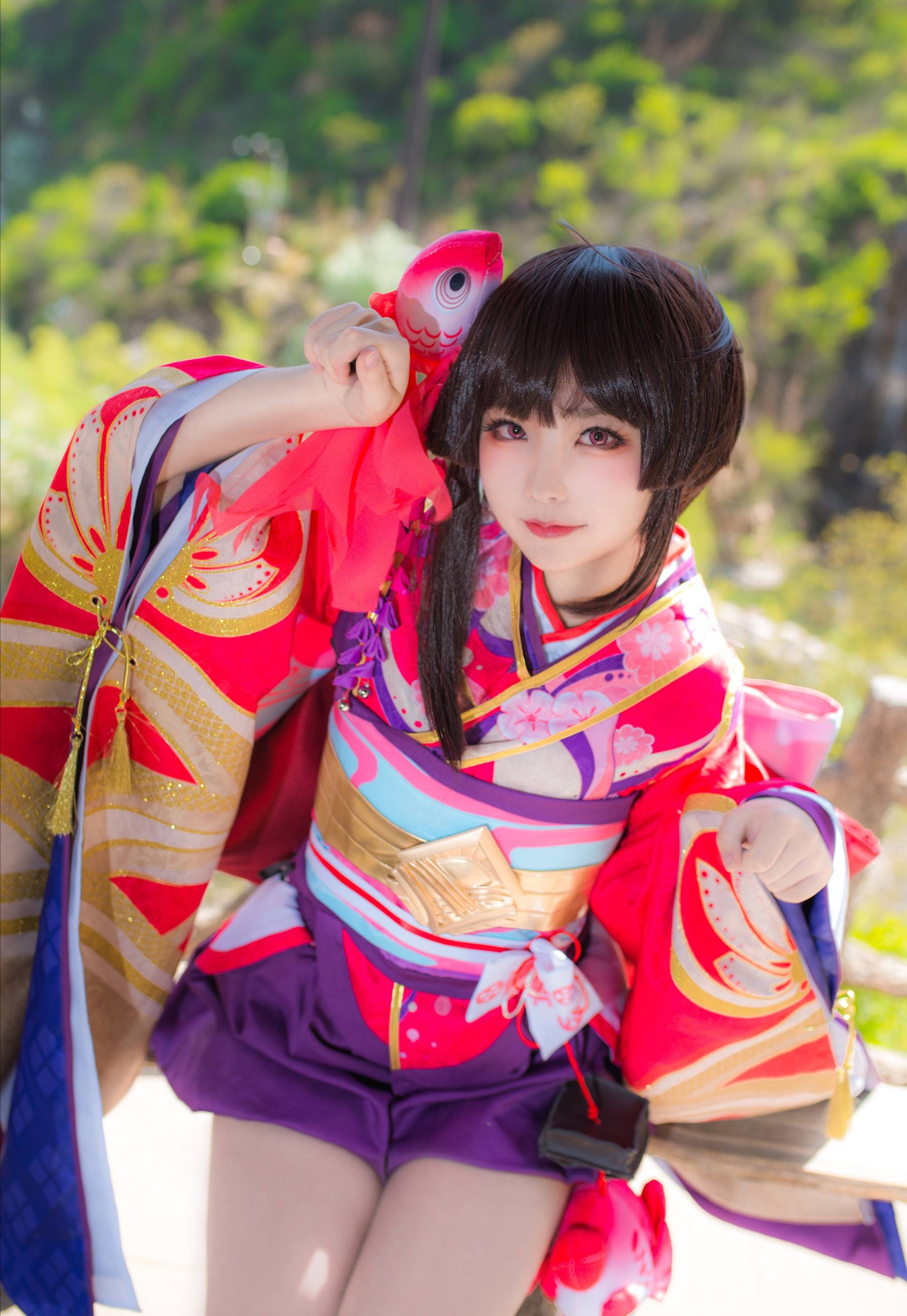 这个萝莉肉腿也太幼了吧,《阴阳师》神乐cos