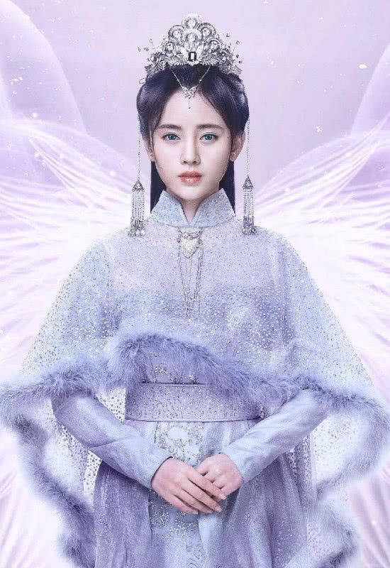 原创鞠婧祎穿紫衣,李沁穿紫衣,赵丽颖穿紫衣,统统都没她惊艳