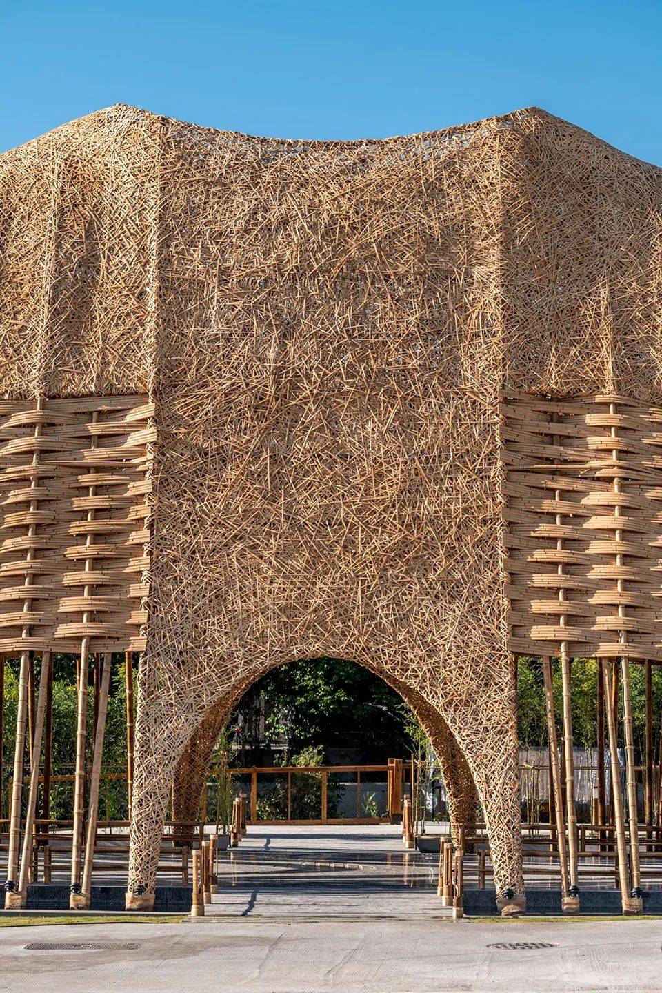 他们用一根根竹子,建造出了世界上最美的竹建筑