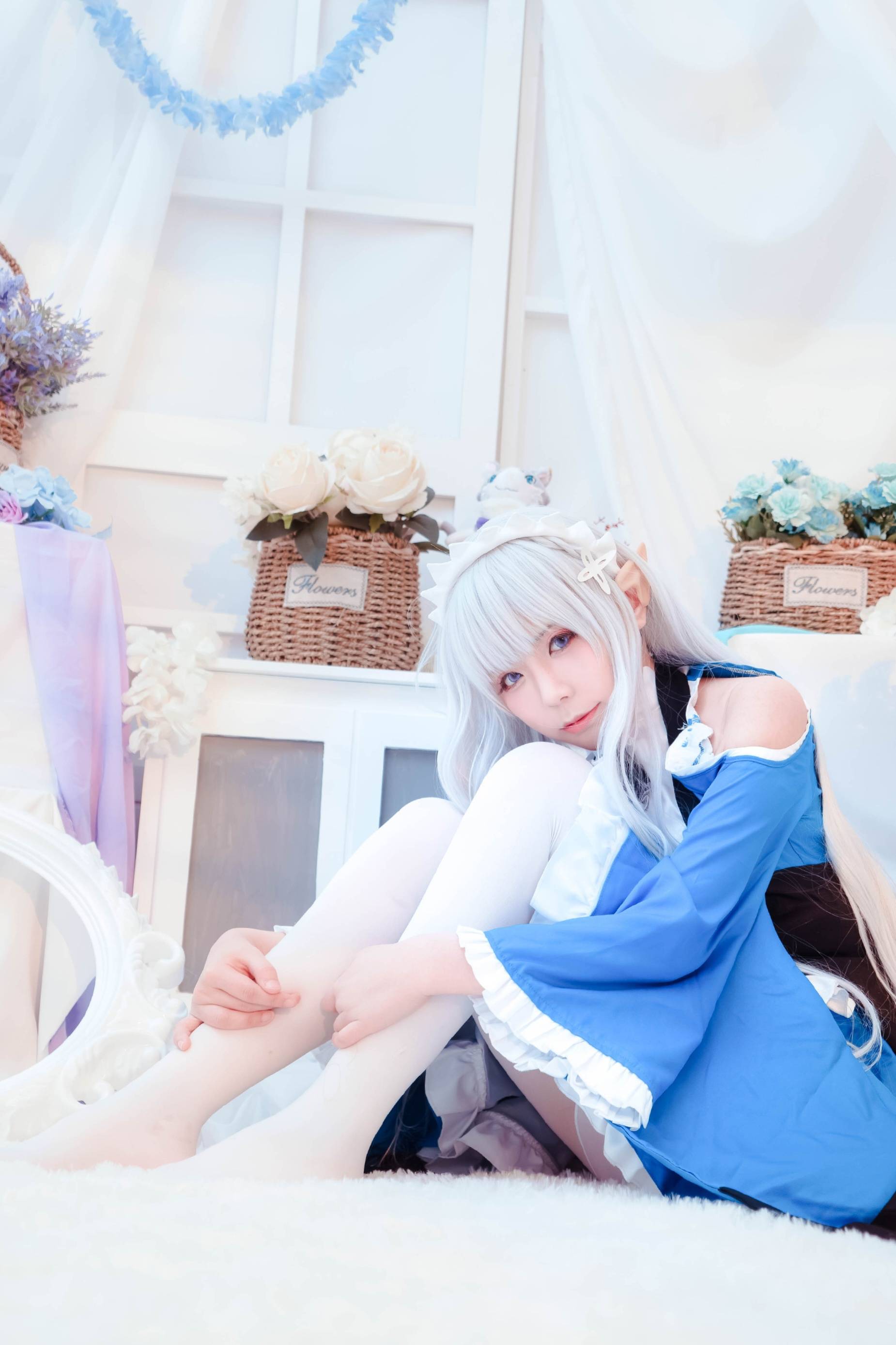 re0艾米莉亚女仆还原温婉甜美小姐姐的冰魔法打人不疼吧