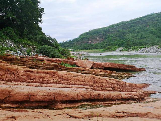 沙砾石地型旅游地图片