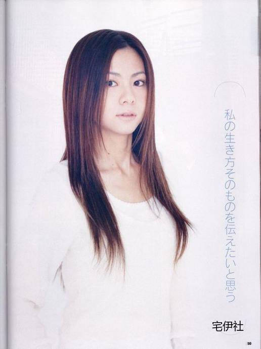 日本顶级歌手仓木麻衣:跌宕起伏的人生与爱恨情仇?