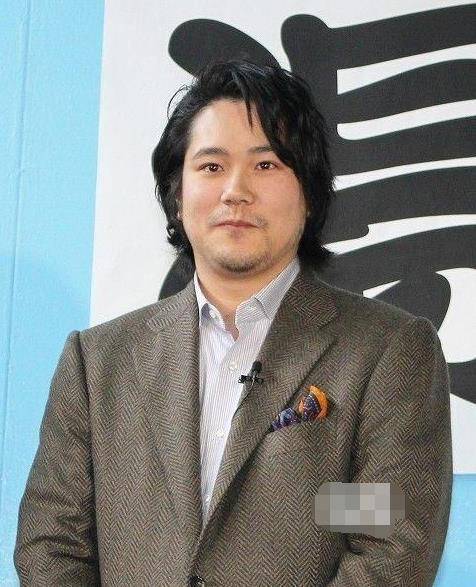 世界各国的男神"发福"照片,小李子就算了,看到国内的有点忍不了