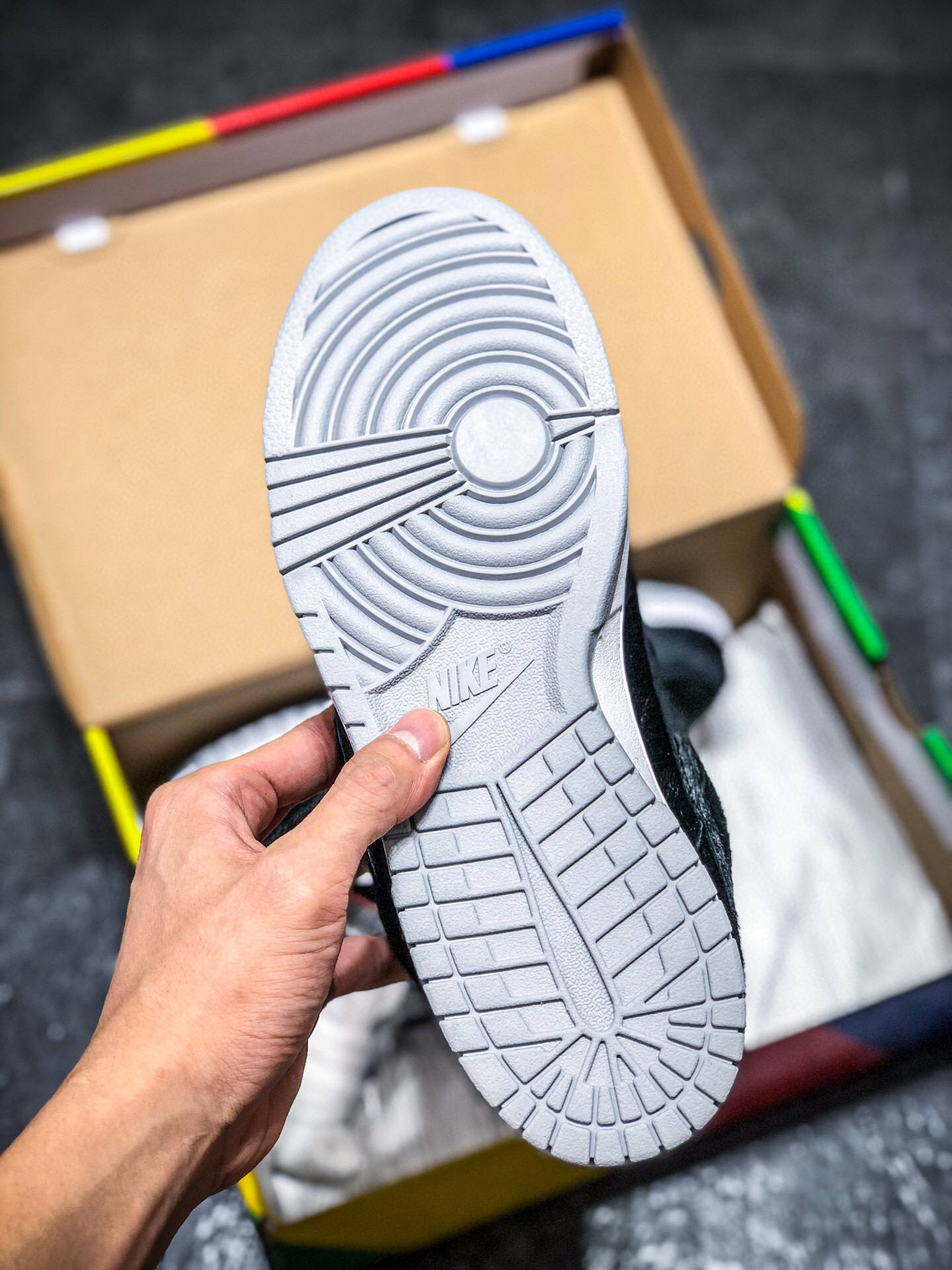 日本玩具 medicom toy 联名耐克 sb dunk be rbrick 鬃毛暴力熊板鞋