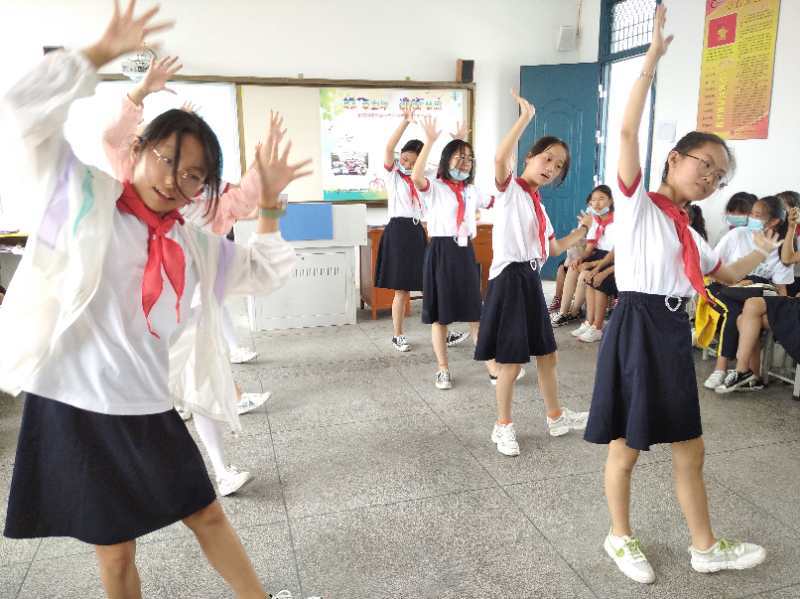 射阳湖镇水泗小学图片