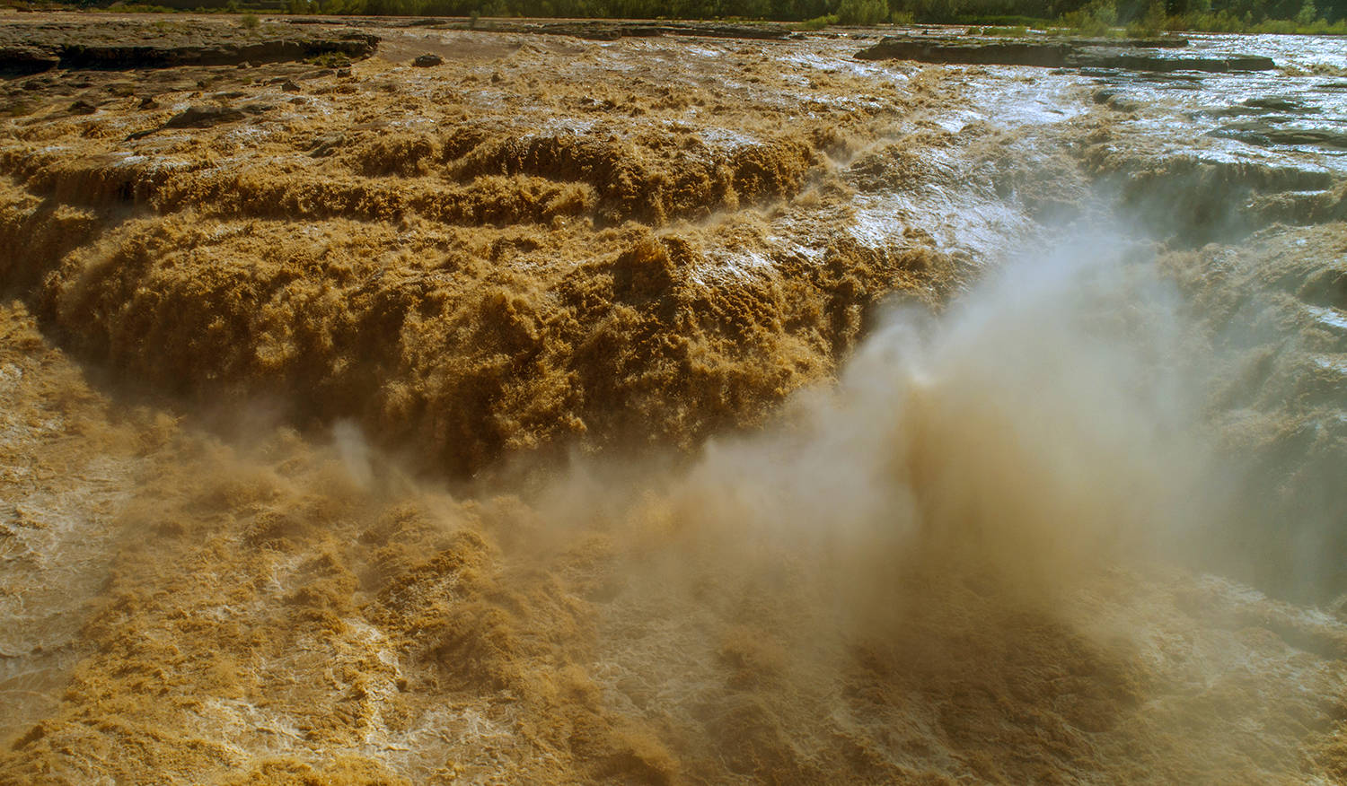七月,是壶口瀑布最壮观的季节-搜狐大视野-搜狐新闻