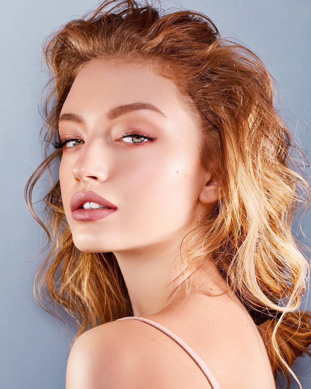 醉美婚纱礼服模特凯特科琳,带给你不一样的视觉感受