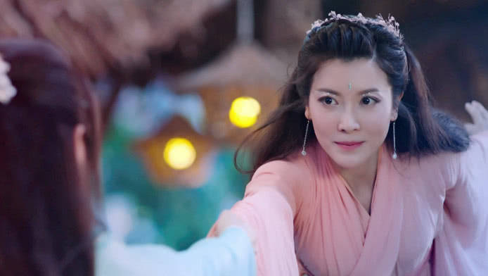 原创香蜜:水神那么爱梓芬,为什么梓芬不将锦觅托付给水神,反而留在花