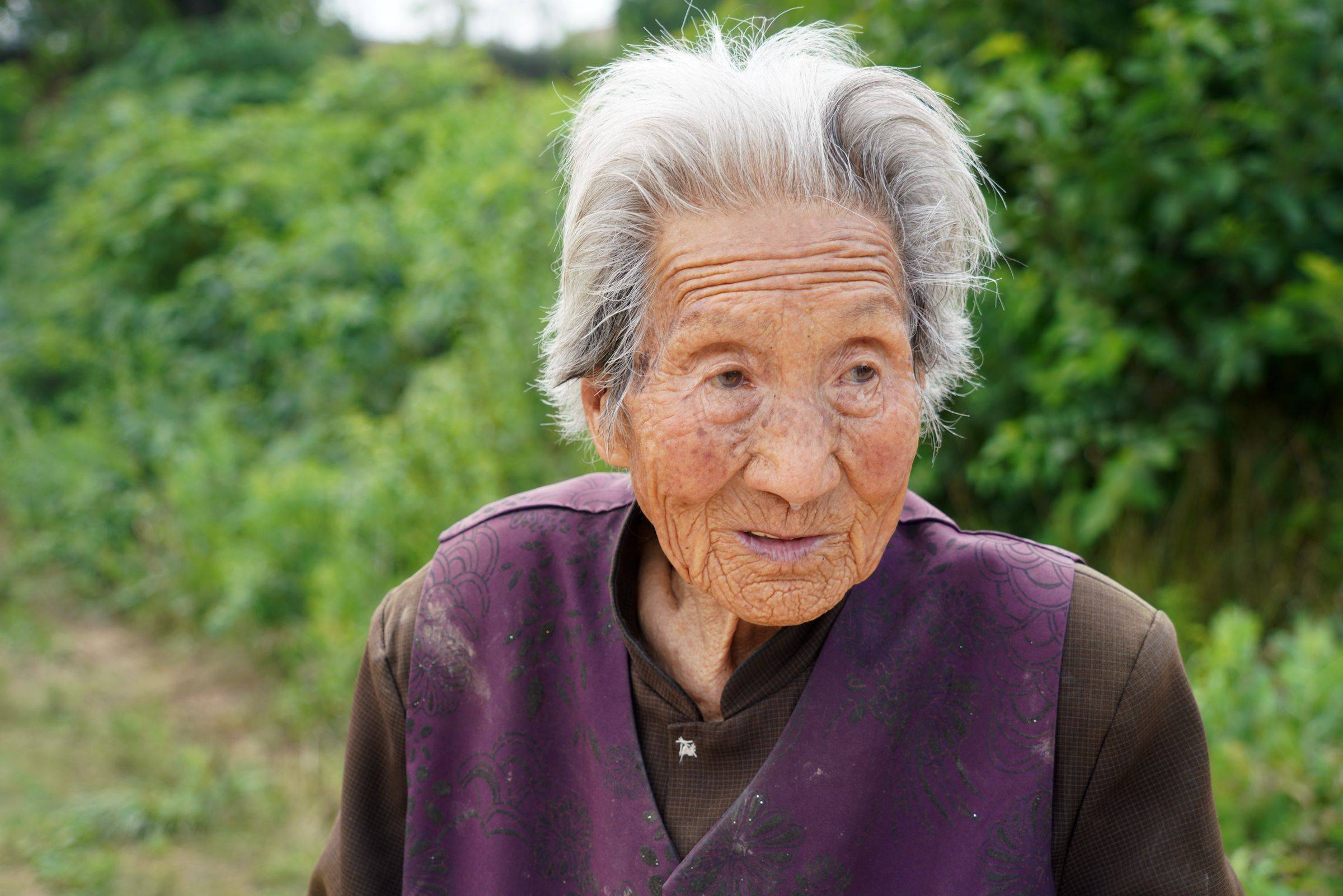 原创山西109岁老奶奶半年不玩麻将,说不能给国家添麻烦,咋回事