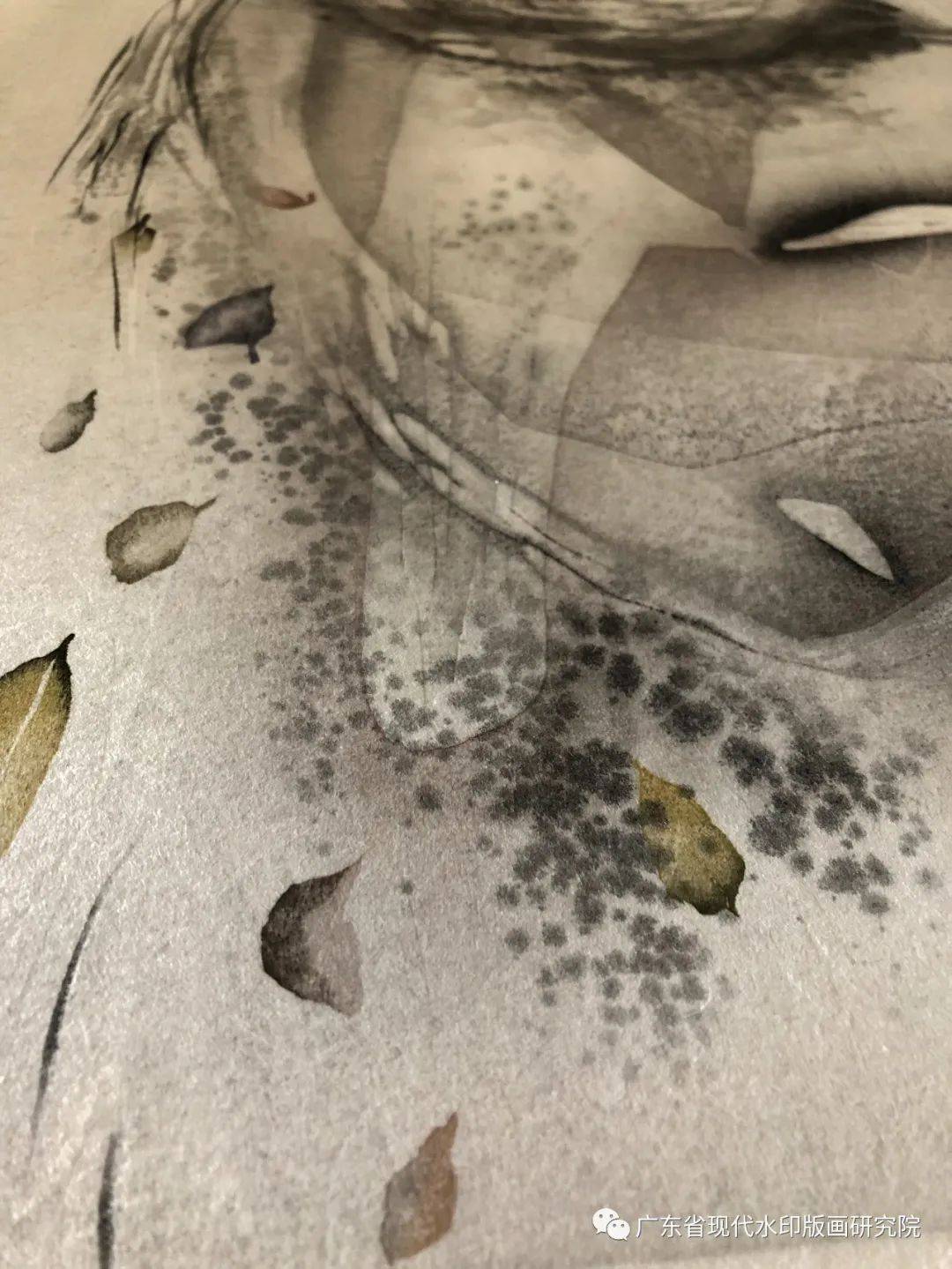 青年艺术家访谈 | 陈小凤——"未来的水印就是要较劲,还要自我感觉