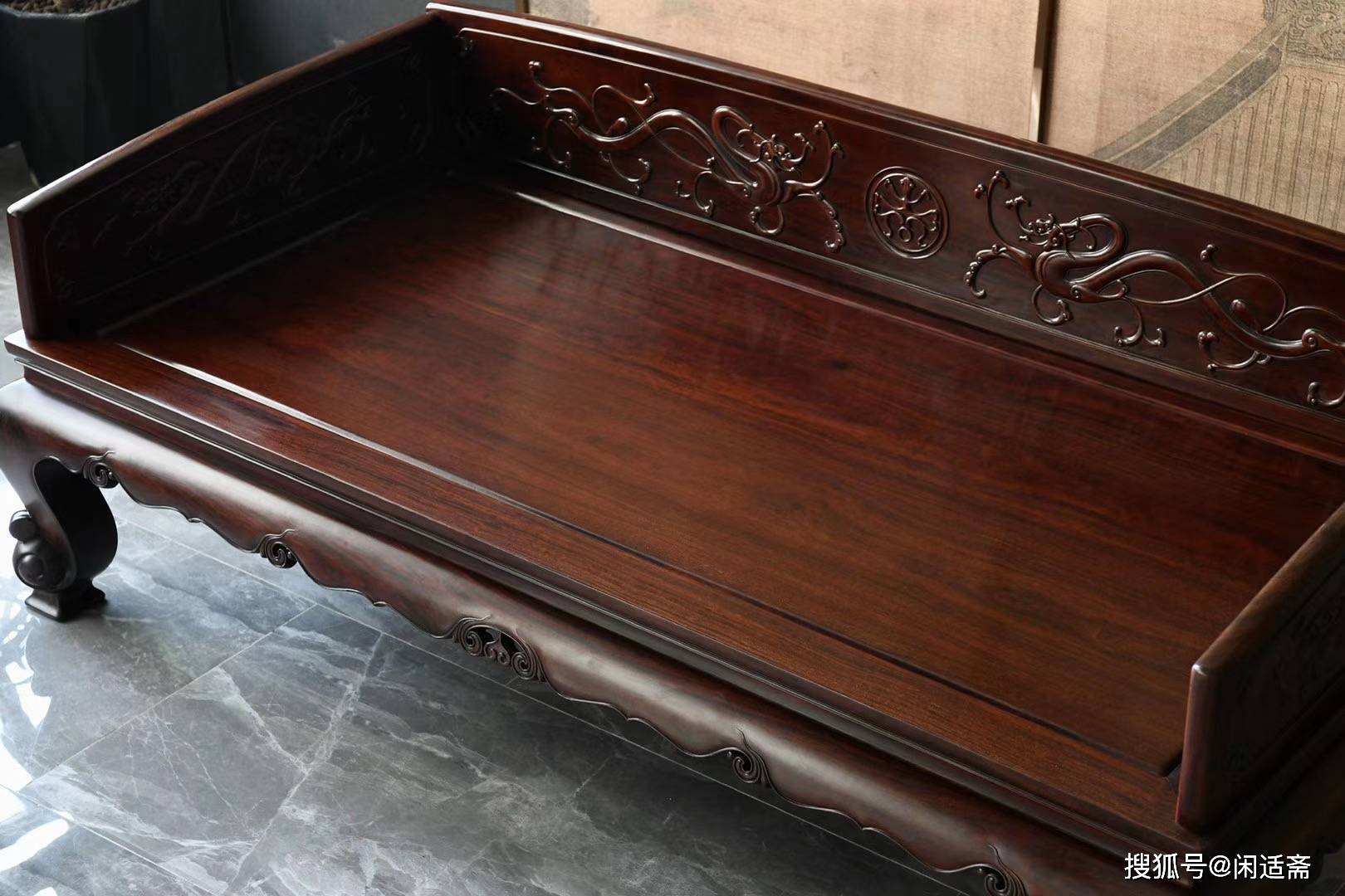 原创血檀中式家具螭龙纹罗汉床两件套