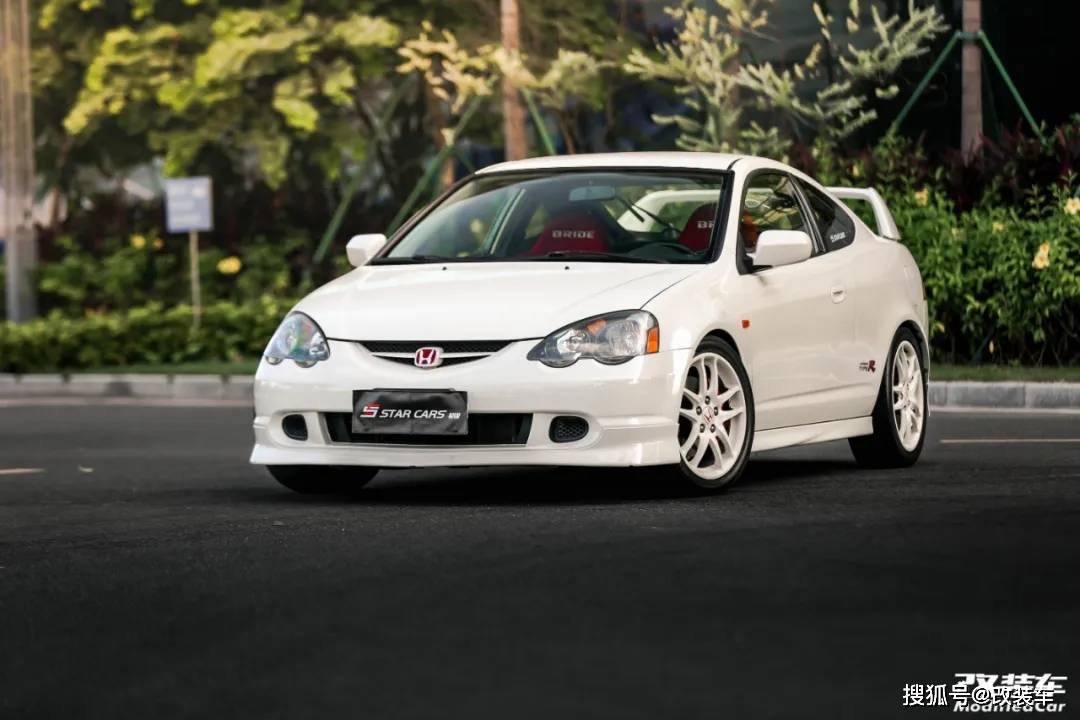 200米内出现3辆本田即为飙车,如果3辆都是红头呢?