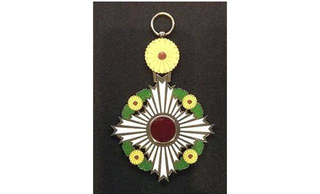 原创日本经历200年的民族孤立,巴黎博览会亮瞎了眼,天皇引入军功章