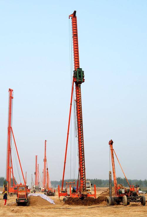 钻孔桩程控的方法是采用正,反循环回转钻削两种 为什么