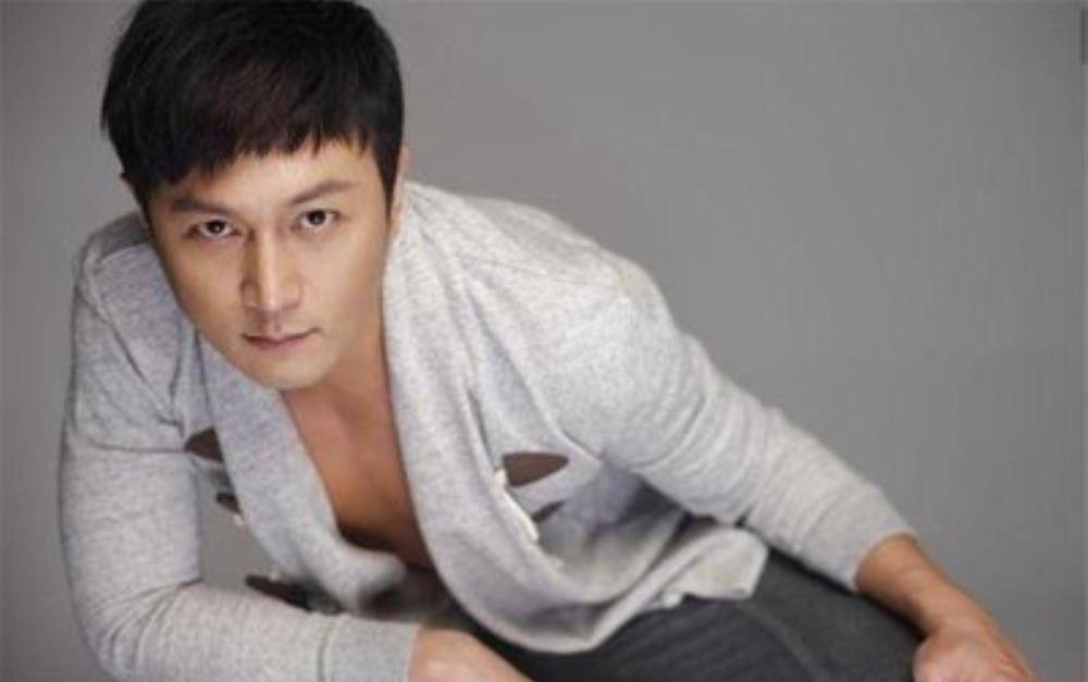 他身披"绿色"光环,以为会儿孙满堂,最终6个孩子都不是亲生的_赵擎