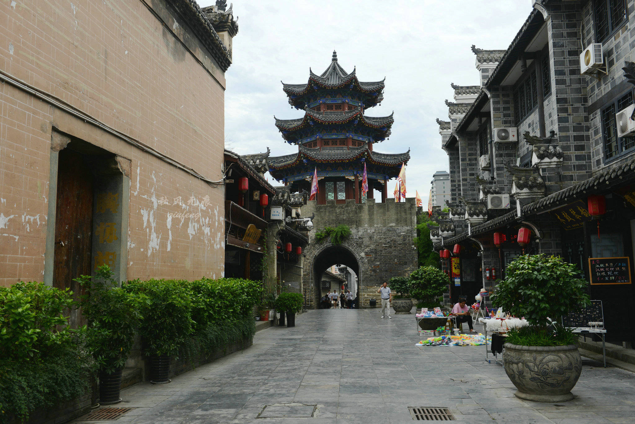 原创汉水,红石包,老街,早市,走过地气浓郁的水乡石泉