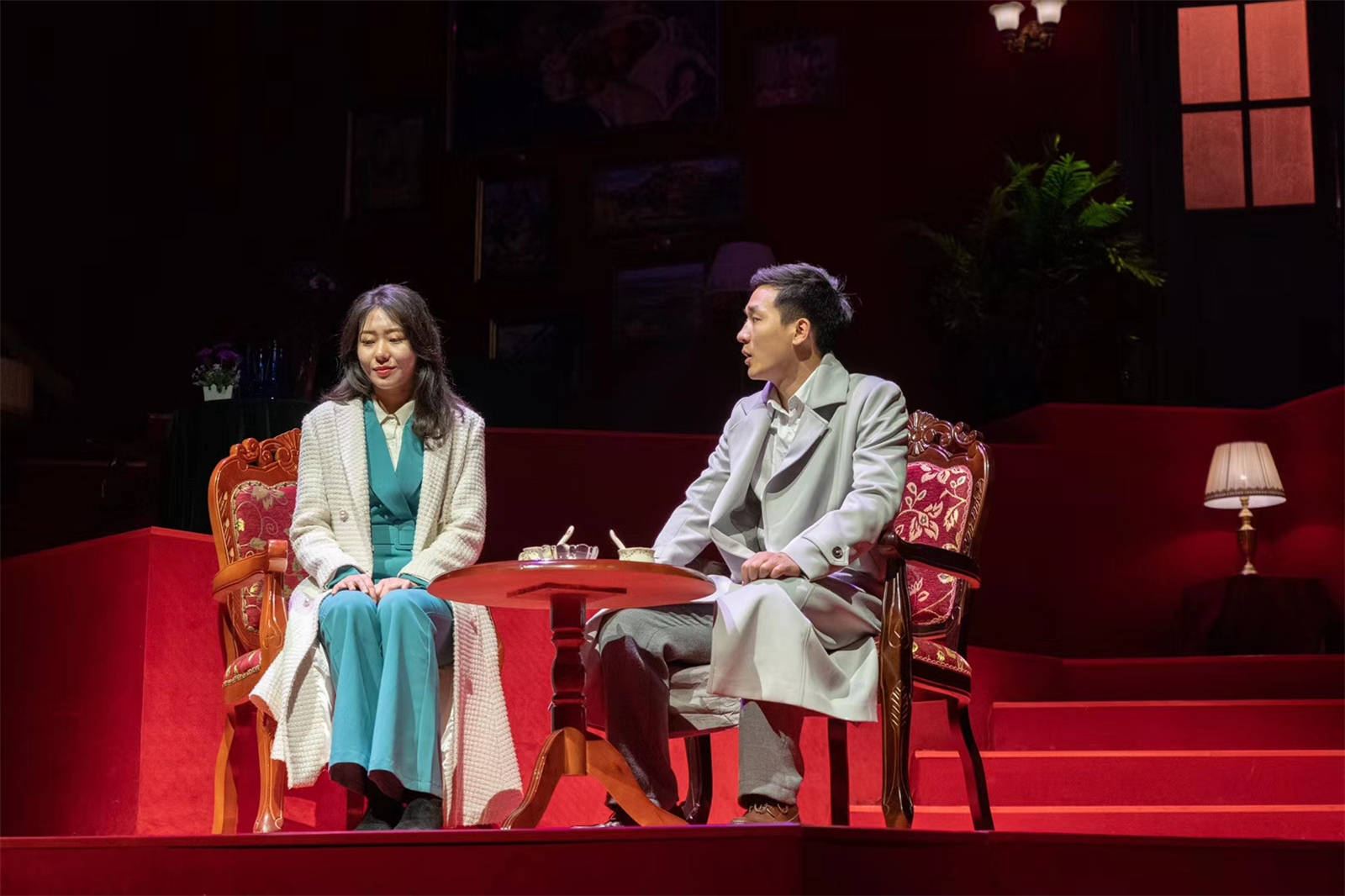 打卡爱情圣地荷兰花海,看一场王潮歌新作《只有爱》