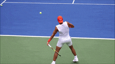 网球正手击球gif图片